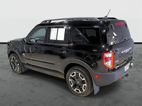 Used 2022 Ford Bronco Sport Outer Banks w/ Tech Package AWD/4WD image 2