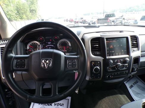 Used 2017 RAM 1500 Big Horn AWD/4WD image 10