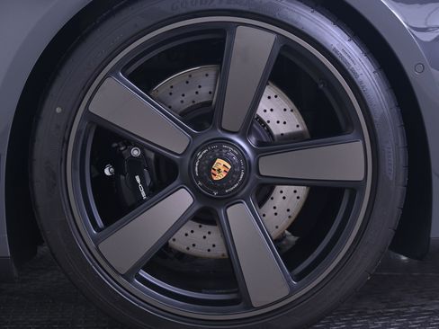 Certified 2026 Porsche 911 GTS image 17