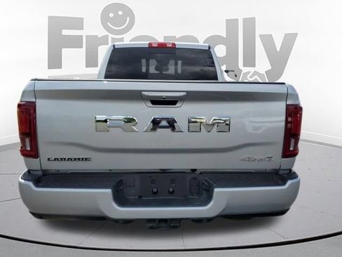 Used 2026 RAM 2500 Laramie AWD/4WD image 4