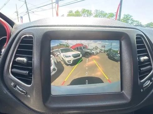 Used 2018 Jeep Grand Cherokee High Altitude AWD/4WD image 33