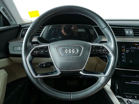 Used 2024 Audi Q8 e-tron Premium Plus AWD/4WD image 10