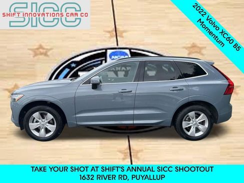 Used 2022 Volvo XC60 B5 Momentum image 4