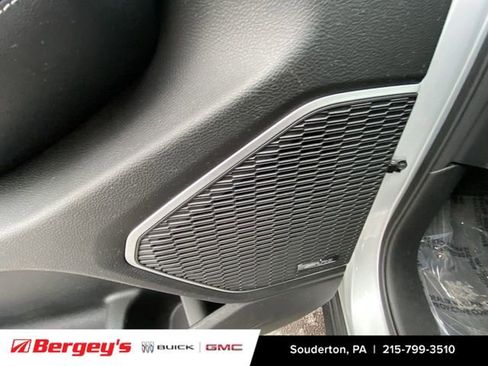 Used 2022 Jeep Grand Cherokee Limited image 27