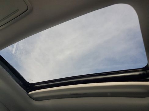 Certified 2025 Acura ADX FWD image 33