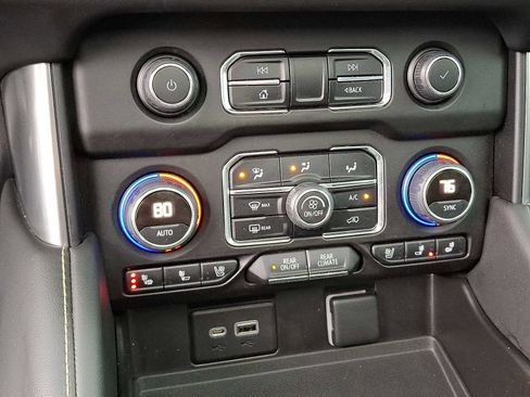 Used 2023 Chevrolet Tahoe Premier image 19