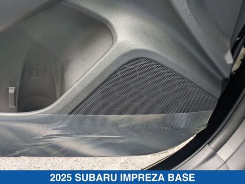 Certified 2025 Subaru Impreza 2.0i image 14