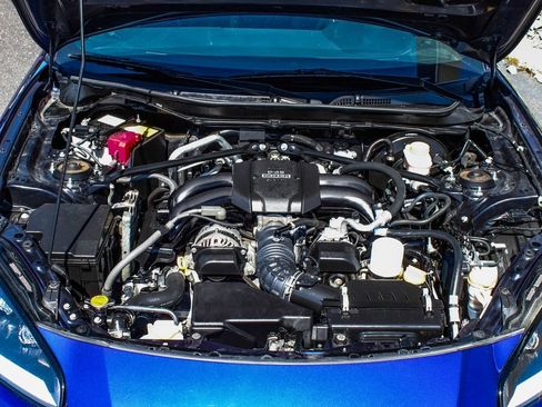 Used 2023 Toyota GR86 Premium RWD image 38