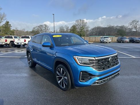 Used 2024 Volkswagen Atlas Cross Sport SEL Premium R-Line image 3