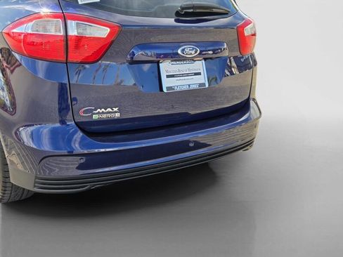 Used 2016 Ford C-MAX Energi SEL w/ Equipment Group 303A FWD image 4