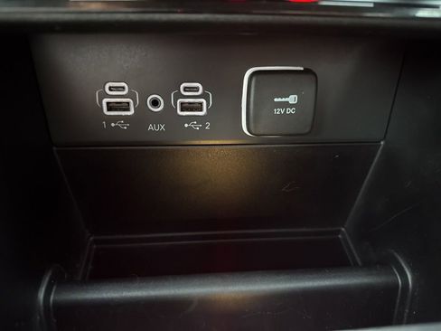 Used 2024 Jeep Grand Cherokee Laredo X image 62