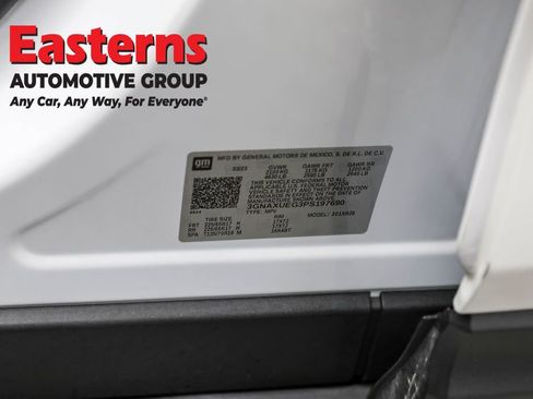 Used 2023 Chevrolet Equinox LT image 34