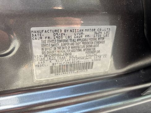 Used 2025 Nissan Versa SV FWD image 29