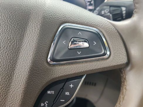 Used 2017 Lincoln MKC Reserve image 22