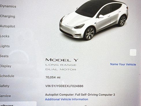 Used 2020 Tesla Model Y Long Range image 25