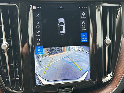 Certified 2023 Volvo XC60 T8 Plus w/ Protection Package Premier AWD/4WD image 23