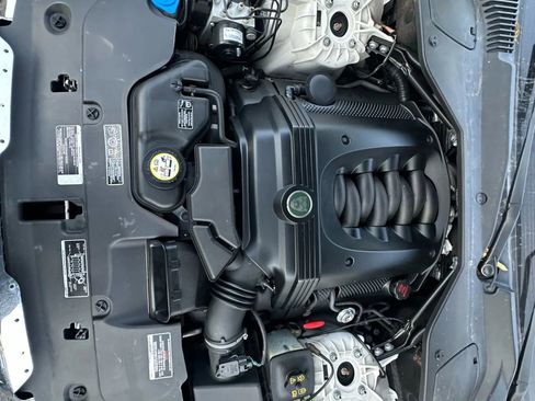 Used 2004 Jaguar XJ8 image 6