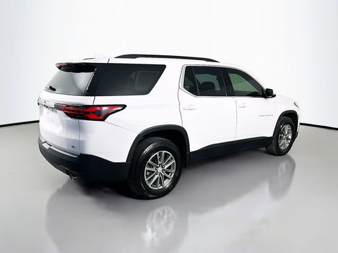 Used 2023 Chevrolet Traverse LT FWD image 7