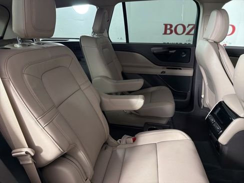 Used 2024 Lincoln Aviator Reserve w/ Equipment Group 201A RWD image 18