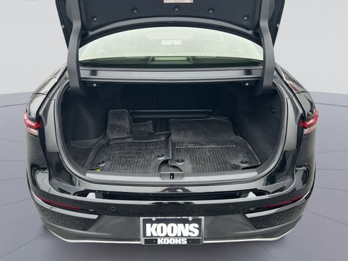 Used 2025 Toyota Crown Platinum image 25