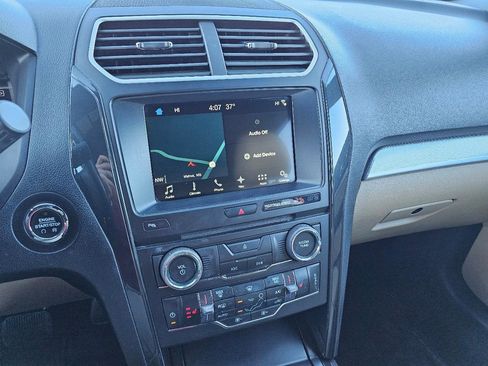 Used 2017 Ford Explorer XLT w/ Equipment Group 202A image 46