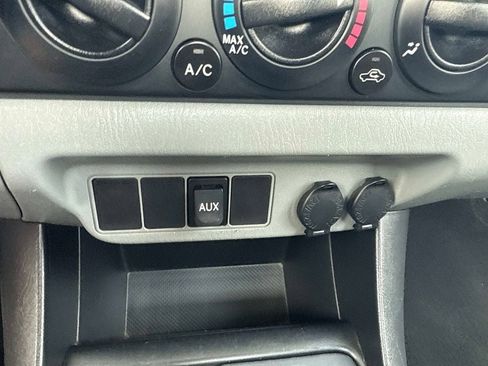 Used 2012 Toyota Tacoma 4x4 Regular Cab image 16
