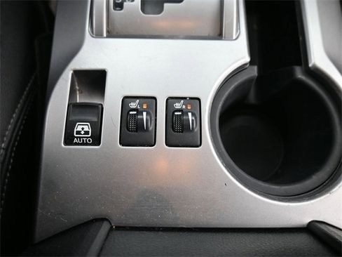 Used 2020 Toyota 4Runner SR5 Premium image 14