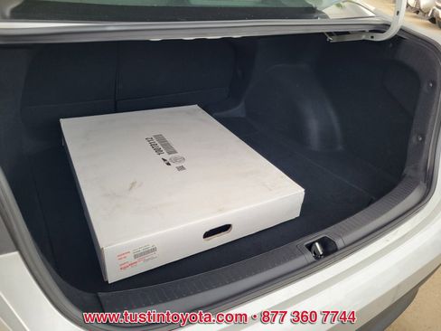 Used 2023 Toyota Corolla LE FWD image 13