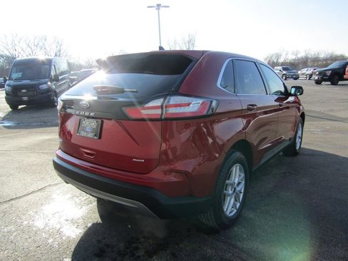 Used 2024 Ford Edge SEL w/ Convenience Package image 6