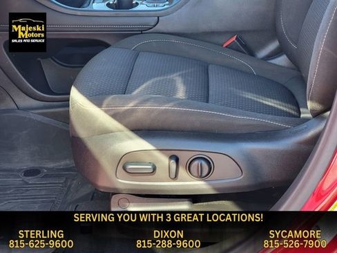 Used 2023 GMC Acadia SLE w/ Driver Convenience Package image 20
