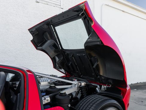 Used 2005 Ford GT image 46