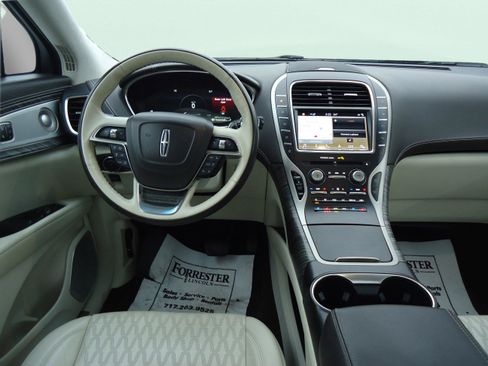 Used 2019 Lincoln Nautilus Black Label image 12