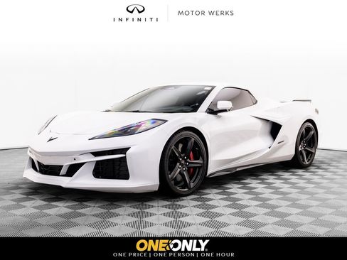 Used 2024 Chevrolet Corvette E-Ray w/ ZER Performance Package AWD/4WD image 1