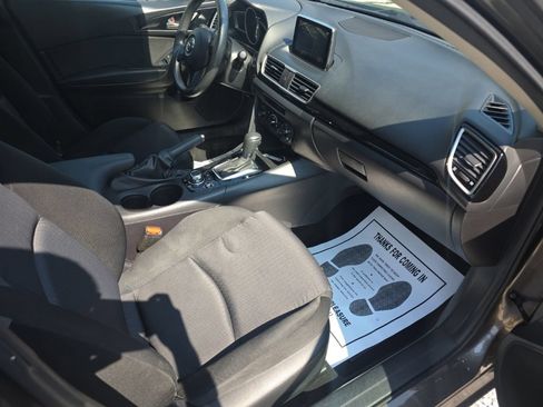 Used 2015 MAZDA MAZDA3 i Sport FWD image 18