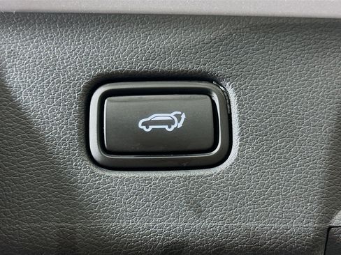 Used 2025 Hyundai Palisade SEL image 31