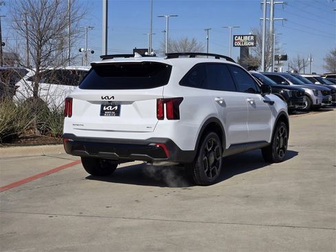 New 2026 Kia Sorento SX Prestige w/ Olive Brown Leather Package image 4