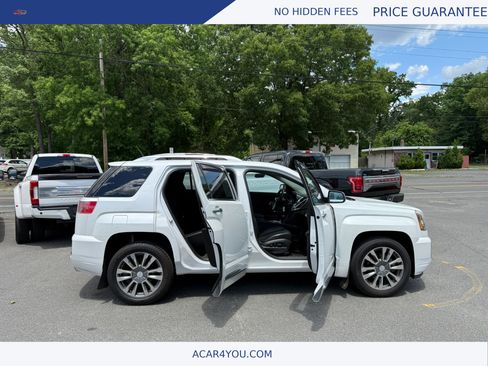 Used 2016 GMC Terrain Denali w/ Cargo Package AWD/4WD image 9