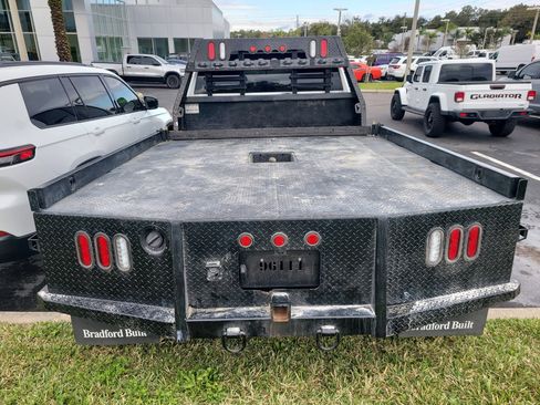 Used 2024 Chevrolet Silverado 3500 LT w/ Convenience Package image 5