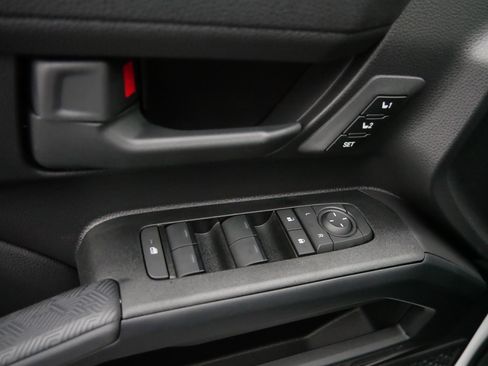 Certified 2025 Toyota 4Runner TRD Off-Road Premium image 19