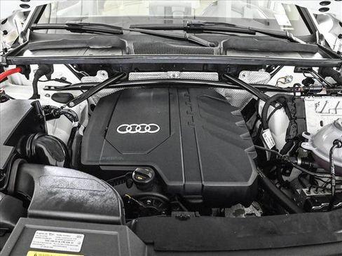 Certified 2024 Audi Q5 2.0T Premium Plus AWD/4WD image 24