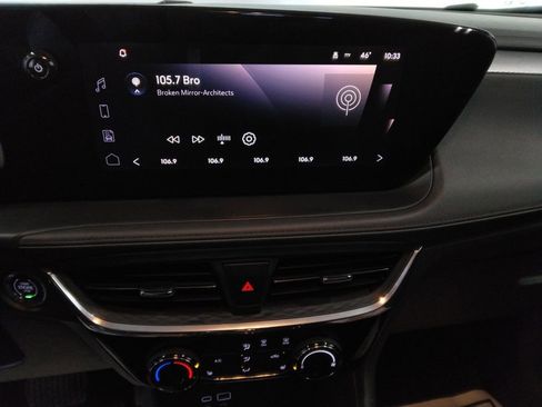 Used 2024 Buick Encore GX Sport Touring w/ Comfort Package image 22