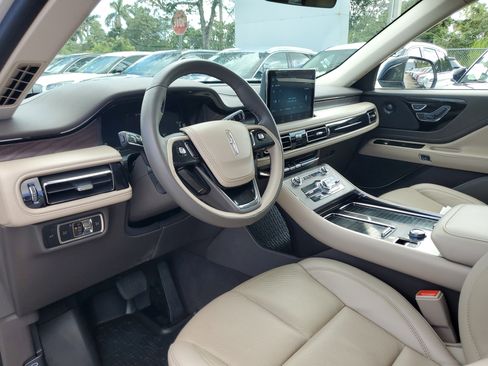 Certified 2024 Lincoln Aviator Reserve image 14