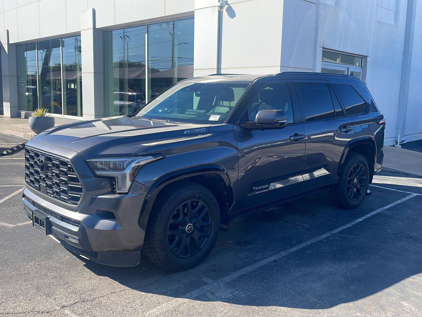 Used 2024 Toyota Sequoia Platinum AWD/4WD image 1