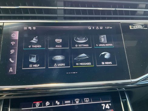 Used 2025 Audi Q8 Prestige AWD/4WD image 32