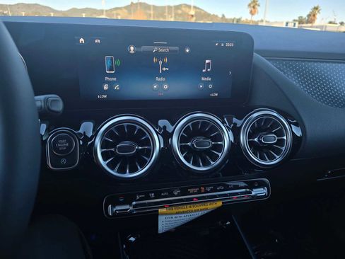 New 2026 Mercedes-Benz GLA 250 4MATIC image 26