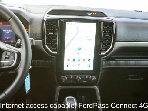 Used 2025 Ford Ranger XLT w/ FX4 Off-Road Package image 9