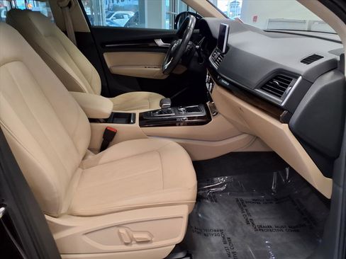 Used 2018 Audi Q5 2.0T Premium Plus w/ Premium Plus Package image 10