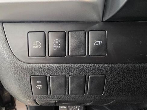 Used 2019 Toyota Highlander Plus AWD/4WD image 21