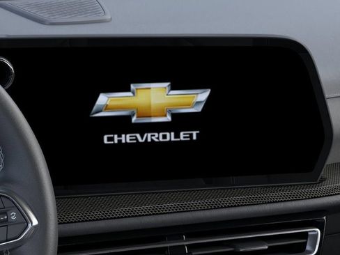 New 2027 Chevrolet Traverse Z71 w/ LPO, Floor Liner Package AWD/4WD image 21