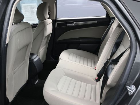 Used 2018 Ford Fusion S image 28